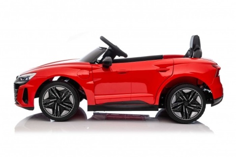 Audi RS e-tron GT czerwone – auto na akumulator dla dzieci widok z boku