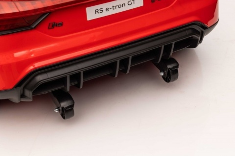 Tył Audi RS e-tron GT dla dzieci – kółka transportowe w aucie na akumulator