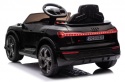 Auto na akumulator Audi SQ8 czarne – tył pojazdu z podświetlanymi światłami LED dla dzieci