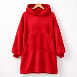 Czerwona kocobluza oversize z kieszenią kangurką