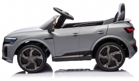 Audi SQ8 na akumulator dla dzieci szare – samochód elektryczny widok z boku