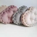 Poduszki dekoracyjne w kształcie serca velvet w pastelowych kolorach – elegancka dekoracja wnętrza