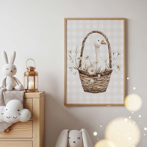 „Plakat dziecięcy z gąską w koszyku i stokrotkami, ilustracja akwarelowa w pastelowych beżowych kolorach