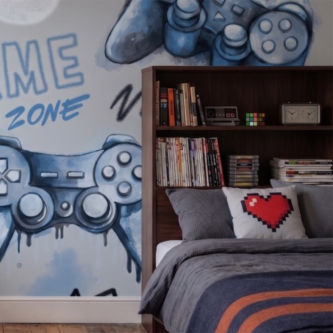 Tapeta Game Zone do pokoju młodzieżowego z gamingowym wzorem i kontrolerami