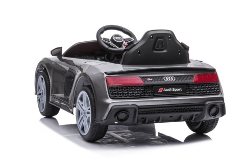 Tył szarego Audi R8 na akumulator dla dzieci z realistycznymi detalami