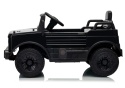 Auto na akumulator Mercedes Unimog HM7588 czarne – profil boczny z dużymi kołami i terenową stylistyką.