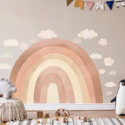Beżowa naklejka ścienna tęcza boho z chmurkami w przytulnym pokoju dziecięcym z drewnianymi zabawkami.