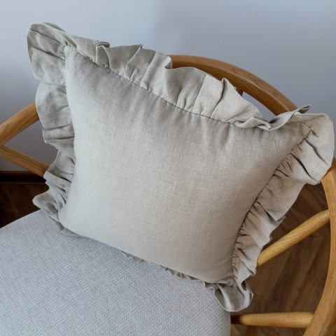 Beżowa poduszka lniana z ozdobną falbaną LINEN Natural