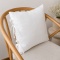 Poduszka dekoracyjna Linen White z troczkami – 100% len