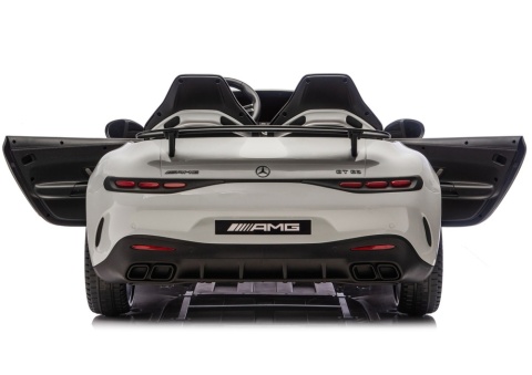 Mercedes GT63 AMG na akumulator dla dzieci widok z tyłu z efektownymi światłami LED
