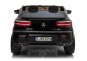Tył auta na akumulator Mercedes GLC 63S z tylnymi światłami LED