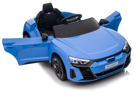 Auto na akumulator Audi RS e-tron GT niebieskie dla dzieci widok pod kątem