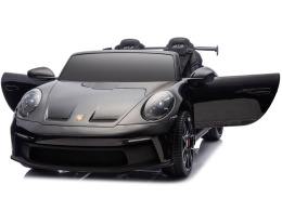 Czarne auto na akumulator Porsche GT3 dla dzieci z otwieranymi drzwiami i sportowym nadwoziem