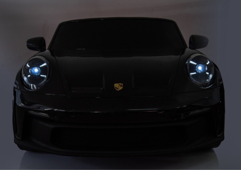 Przednie światła LED w sportowym aucie na akumulator Porsche GT3 dla dzieci