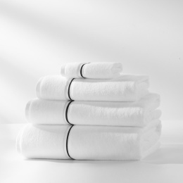 Miękka struktura bawełny frotte w białym ręczniku premium