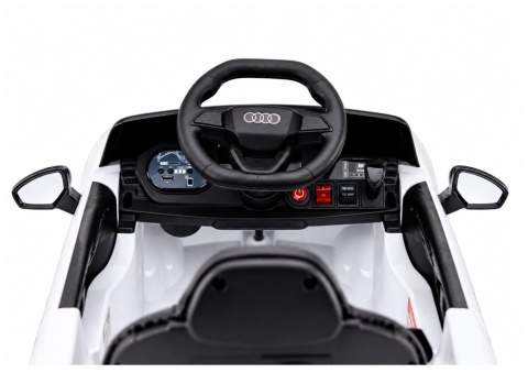Kokpit Audi A5L na akumulator dla dziecka z kierownicą, panelem muzycznym oraz przełącznikami.