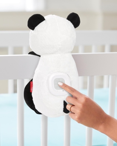 Szumiąca przytulanka Panda Skip Hop z panelem sterowania