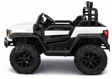Białe terenowe auto na akumulator 4x4 22F – widok z boku